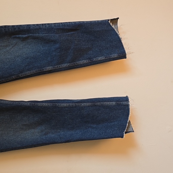 Rag & Bone Blue High Rise Jeans with Distressed Look - Picture 3 of 8